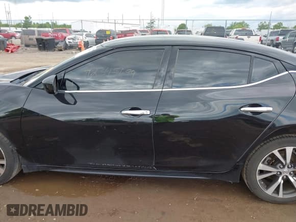 ✅ 2017 Nissan Maxima SV • VIN: 1N4AA6AP4HC422854 • Lot: 42345699. Wystawiony na IAAI z przebiegiem 99 177 mil. Bezpłatny archiwum sprzedaży aukcyjnych z USA i szczegółowy raport historii pojazdu na DreamBid. Zdjęcie 14.