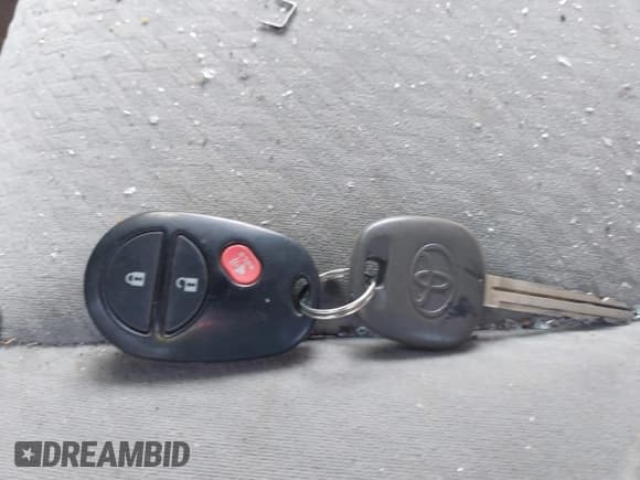 ✅ 2011 Toyota Tacoma • VIN: 3TMMU4FN1BM032763 • Лот: 42424126. Опубликован ранее на IAAI с пробегом 181 304 миль. Бесплатный доступ к архиву аукционных продаж из США и подробный отчёт об истории автомобиля на DreamBid. Изображение 11.