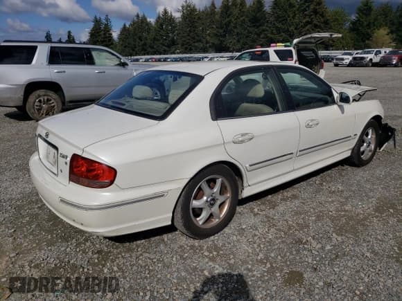 ✅ 2005 Hyundai Sonata GLS • VIN: KMHWF35H95A192847 • Лот: 70789014. Опубликован ранее на Copart с пробегом 175 615 миль. Бесплатный доступ к архиву аукционных продаж из США и подробный отчёт об истории автомобиля на DreamBid. Изображение 3.