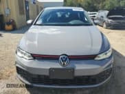 ✅ 2024 Volkswagen Golf GTI S • VIN: WVWGA7CD2RW220222 • Lot: 86659735. Wystawiony na Copart z przebiegiem 24 837 mil. Bezpłatny archiwum sprzedaży aukcyjnych z USA i szczegółowy raport historii pojazdu na DreamBid. Zdjęcie 5.