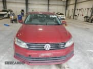 ✅ 2017 Volkswagen Jetta S • VIN: 3VW2B7AJ7HM313975 • Лот: 86447635. Опубликован ранее на Copart с пробегом 162 096 миль. Бесплатный доступ к архиву аукционных продаж из США и подробный отчёт об истории автомобиля на DreamBid. Изображение 5.