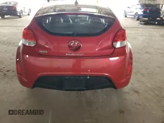 ✅ 2016 Hyundai Veloster • VIN: KMHTC6ADXGU273308 • Lot: 83912814. Wystawiony na Copart z przebiegiem 131 699 mil. Bezpłatny archiwum sprzedaży aukcyjnych z USA i szczegółowy raport historii pojazdu na DreamBid. Zdjęcie 6.