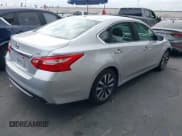 ✅ 2017 Nissan Altima SR • VIN: 1N4AL3AP7HC222317 • Lot: 42749655. Wystawiony na IAAI z przebiegiem 96 913 mil. Bezpłatny archiwum sprzedaży aukcyjnych z USA i szczegółowy raport historii pojazdu na DreamBid. Zdjęcie 4.