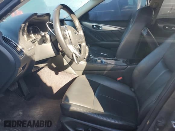 ✅ 2020 Infiniti Q50 Luxe • VIN: JN1EV7AP9LM205697 • Lot: 89798495. Wystawiony na Copart z przebiegiem 98 872 mil. Bezpłatny archiwum sprzedaży aukcyjnych z USA i szczegółowy raport historii pojazdu na DreamBid. Zdjęcie 7.