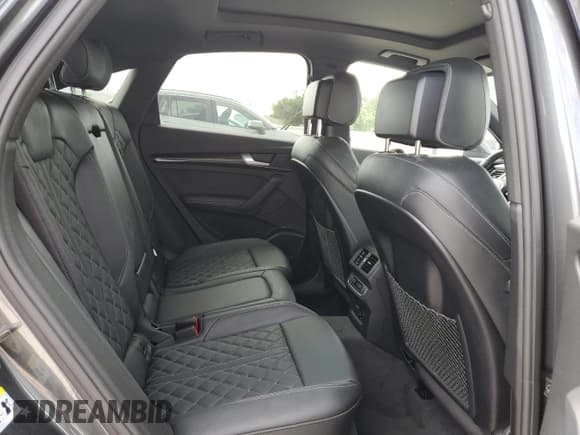 ✅ 2023 Audi SQ5 Sportback Premium Plus • VIN: WA124AFY0P2143698 • Лот: 53434005. Опубликован ранее на Copart с пробегом 14 348 миль. Бесплатный доступ к архиву аукционных продаж из США и подробный отчёт об истории автомобиля на DreamBid. Изображение 12.