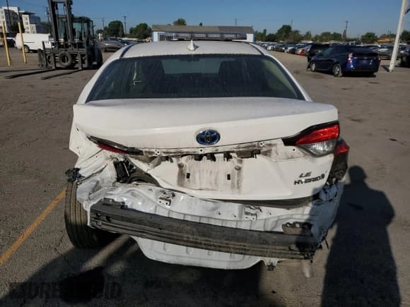 ✅ 2023 Toyota Corolla Hybrid LE • VIN: JTDBCMFE4PJ013493 • Lot: 68490245. Wystawiony na Copart z przebiegiem 49 065 mil. Bezpłatny archiwum sprzedaży aukcyjnych z USA i szczegółowy raport historii pojazdu na DreamBid. Zdjęcie 6.