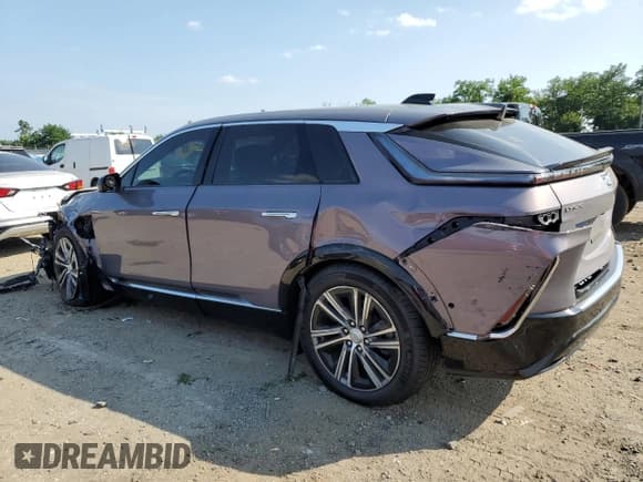 ✅ 2024 Cadillac LYRIQ Luxury • VIN: 1GYKPRRL5RZ123687 • Lot: 66352295. Wystawiony na Copart z przebiegiem 10 056 mil. Bezpłatny archiwum sprzedaży aukcyjnych z USA i szczegółowy raport historii pojazdu na DreamBid. Zdjęcie 2.