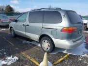 ✅ 1999 Toyota Sienna LE • VIN: 4T3ZF13C2XU118641 • Лот: 41602097. Опубликован ранее на IAAI с пробегом 261 792 миль. Бесплатный доступ к архиву аукционных продаж из США и подробный отчёт об истории автомобиля на DreamBid. Изображение 3.