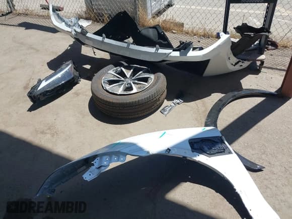 ✅ 2025 Lexus RZ RZ 450e • VIN: JTJAAAAB7SA030419 • Lot: 42930337. Listed on IAAI with 2,131 mi. Free auction sales archive from the USA and detailed vehicle history report at DreamBid. Image 12.