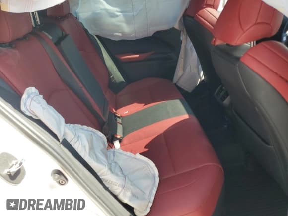 ✅ 2019 Lexus UX 200 • VIN: JTHY3JBH3K2005167 • Lot: 70430185. Listed on Copart with 32,489 mi. Free auction sales archive from the USA and detailed vehicle history report at DreamBid. Image 10.