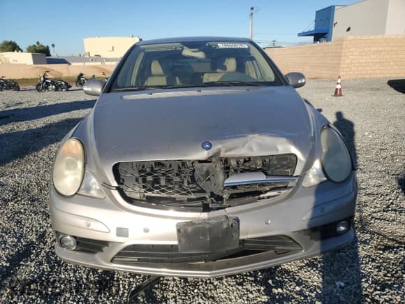 ✅ 2008 Mercedes-Benz R 3.5L • VIN: 4JGCB56E28A077414 • Лот: 78655014. Опубликован ранее на Copart с пробегом 196 351 миль. Бесплатный доступ к архиву аукционных продаж из США и подробный отчёт об истории автомобиля на DreamBid. Изображение 5.