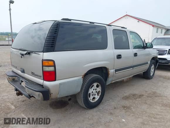 2005 Chevrolet Suburban Z71 с VIN 3GNFK16Z15G178686, выставлен на аукционе IAAI как лот 42437360 с пробегом 262 094 миль миль и . История ставок и продаж доступна на DreamBid. Изображение 4.