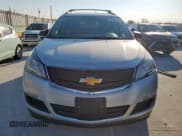 ✅ 2013 Chevrolet Traverse LS • VIN: 1GNKRFKD7DJ113601 • Lot: 86280545. Wystawiony na Copart z przebiegiem 50 632 mil. Bezpłatny archiwum sprzedaży aukcyjnych z USA i szczegółowy raport historii pojazdu na DreamBid. Zdjęcie 5.