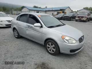 2011 Hyundai Accent GLS with VIN KMHCN4AC4BU608819, listed as a Copart auction lot 69569924 with 191,634 mi miles and Salvage title. Bid and sale history available at DreamBid. Image 4.