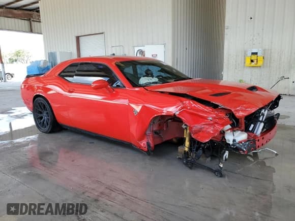 ✅ 2016 Dodge Challenger SRT Hellcat • VIN: 2C3CDZC90GH168067 • Лот: 67282353. Опубликован ранее на Copart с пробегом 43 391 миль. Бесплатный доступ к архиву аукционных продаж из США и подробный отчёт об истории автомобиля на DreamBid. Изображение 4.