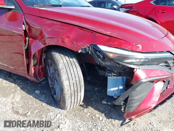 2024 Hyundai Elantra SEL с VIN KMHLM4DGXRU680104, выставлен на аукционе IAAI как лот 43313435 с пробегом 24 480 миль миль и . История ставок и продаж доступна на DreamBid. Изображение 6.