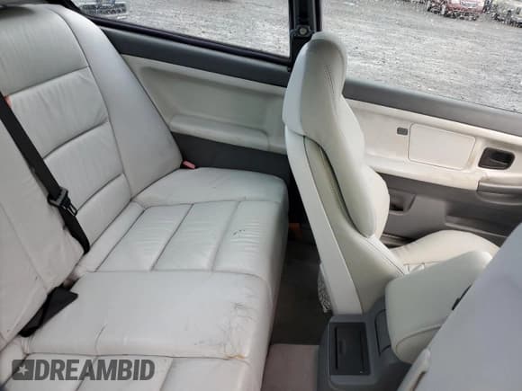 ✅ 1998 BMW 3 Series M3 • VIN: WBSBG933XWEY79977 • Лот: 81644094. Опубликован ранее на Copart с пробегом 158 898 миль. Бесплатный доступ к архиву аукционных продаж из США и подробный отчёт об истории автомобиля на DreamBid. Изображение 10.