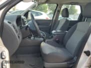 ✅ 2007 Ford Escape XLS • VIN: 1FMYU02Z07KB19776 • Lot: 59613635. Listed on Copart with 155,231 mi. Free auction sales archive from the USA and detailed vehicle history report at DreamBid. Image 7.