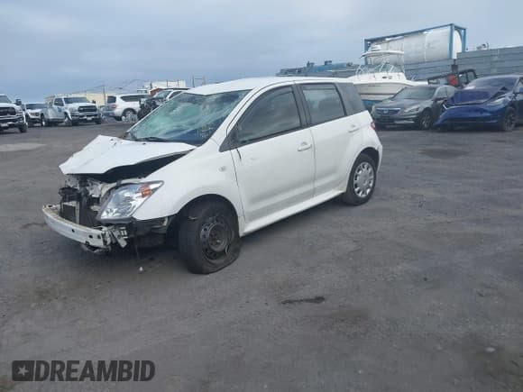 ✅ 2006 Scion xA • VIN: JTKKT604460141385 • Lot: 42828332. Wystawiony na IAAI z przebiegiem 253 165 mil. Bezpłatny archiwum sprzedaży aukcyjnych z USA i szczegółowy raport historii pojazdu na DreamBid. Zdjęcie 18.