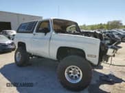 ✅ 1990 GMC Jimmy • VIN: 1GKEV18K4LF509467 • Lot: 52405495. Wystawiony na Copart z przebiegiem 409 007 mil. Bezpłatny archiwum sprzedaży aukcyjnych z USA i szczegółowy raport historii pojazdu na DreamBid. Zdjęcie 4.