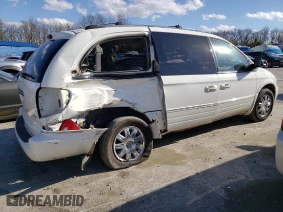✅ 2007 Chrysler Town & Country Limited • VIN: 2A8GP64L67R127393 • Лот: 41934934. Опубликован ранее на Copart с пробегом 147 637 миль. Бесплатный доступ к архиву аукционных продаж из США и подробный отчёт об истории автомобиля на DreamBid. Изображение 3.