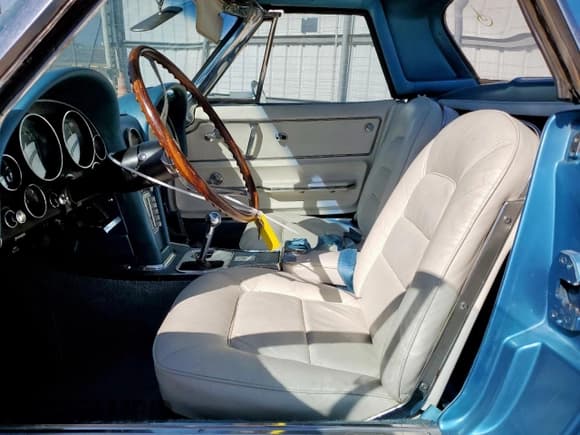 ✅ 1965 Chevrolet Corvette • VIN: 194675S103034 • Lot: 65777585. Listed on Copart with 45,397 mi. Free auction sales archive from the USA and detailed vehicle history report at DreamBid. Image 7.