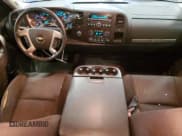 ✅ 2011 Chevrolet Silverado 1500 LT • VIN: 1GCRKSE3XBZ300580 • Lot: 72757284. Listed on Copart with 153,902 mi. Free auction sales archive from the USA and detailed vehicle history report at DreamBid. Image 8.