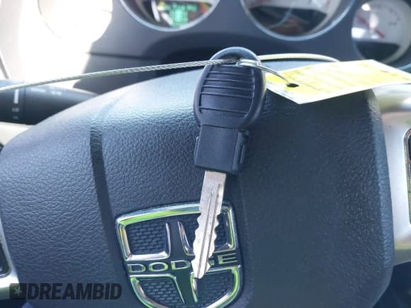 ✅ 2012 Dodge Challenger R/T Plus • VIN: 2C3CDYBT3CH238971 • Lot: 41828207. Wystawiony na IAAI z przebiegiem 123 417 mil. Bezpłatny archiwum sprzedaży aukcyjnych z USA i szczegółowy raport historii pojazdu na DreamBid. Zdjęcie 11.