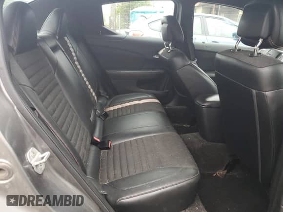 2012 Dodge Avenger R/T z VIN 1C3CDZBG6CN212459, wystawiony jako Copart lot #72697634 z przebiegiem 141 305 mil mil oraz Szkoda całkowita • Salvage title. Historia ofert i sprzedaży dostępna na DreamBid. Obrazek 10.