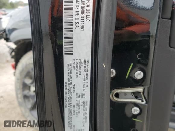 ✅ 2023 Jeep Cherokee Trailhawk • VIN: 1C4PJMBN8PD111961 • Lot: 81277854. Wystawiony na Copart z przebiegiem 13 079 mil. Bezpłatny archiwum sprzedaży aukcyjnych z USA i szczegółowy raport historii pojazdu na DreamBid. Zdjęcie 14.
