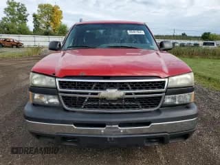 ✅ 2007 Chevrolet Silverado 1500 Work Truck • VIN: 1GCEK19ZX7E183461 • Lot: 69481854. Listed on Copart with 183,330 mi. Free auction sales archive from the USA and detailed vehicle history report at DreamBid. Image 5.