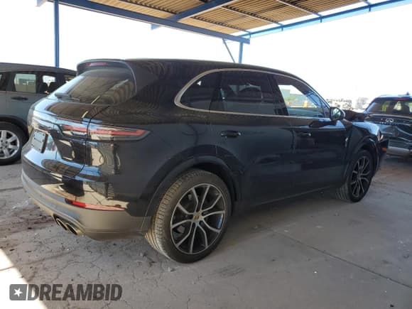 ✅ 2022 Porsche Cayenne S • VIN: WP1AB2AY5NDA31757 • Lot: 49417945. Listed on Copart with 25,197 mi. Free auction sales archive from the USA and detailed vehicle history report at DreamBid. Image 3.