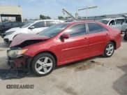 ✅ 2014 Toyota Camry SE • VIN: 4T1BF1FK5EU799842 • Lot: 84640645. Listed on Copart with 130,124 mi. Free auction sales archive from the USA and detailed vehicle history report at DreamBid. Image 1.