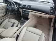 ✅ 2011 BMW 1 Series 135i • VIN: WBAUC9C57BVM11368 • Лот: 63736765. Опубликован ранее на Copart с пробегом 102 682 миль. Бесплатный доступ к архиву аукционных продаж из США и подробный отчёт об истории автомобиля на DreamBid. Изображение 8.