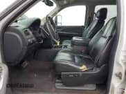 ✅ 2008 Chevrolet Silverado 2500HD LTZ • VIN: 1GCHK23638F210562 • Lot: 80521975. Wystawiony na Copart z przebiegiem 263 702 mil. Bezpłatny archiwum sprzedaży aukcyjnych z USA i szczegółowy raport historii pojazdu na DreamBid. Zdjęcie 7.