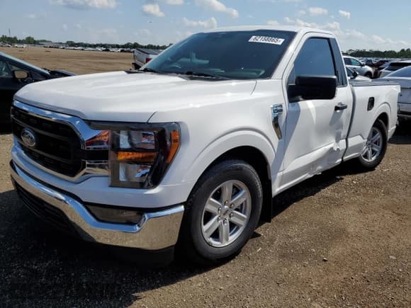 ✅ 2022 Ford F-150 XL • VIN: 1FTMF1C5XNKE58945 • Lot: 62158865. Wystawiony na Copart z przebiegiem 16 312 mil. Bezpłatny archiwum sprzedaży aukcyjnych z USA i szczegółowy raport historii pojazdu na DreamBid. Zdjęcie 1.