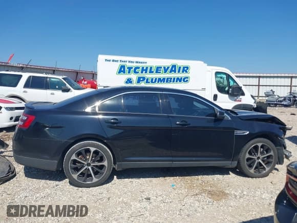 ✅ 2016 Ford Taurus SEL • VIN: 1FAHP2E82GG138946 • Лот: 43358350. Опубликован ранее на IAAI с пробегом 110 713 миль. Бесплатный доступ к архиву аукционных продаж из США и подробный отчёт об истории автомобиля на DreamBid. Изображение 13.