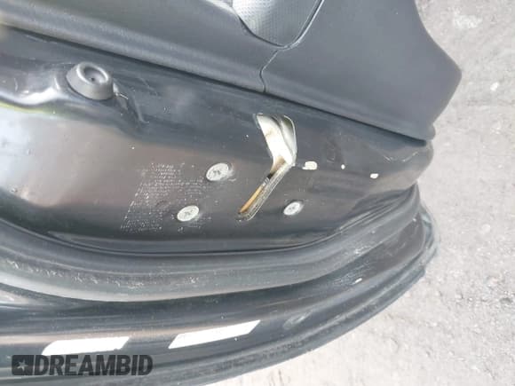 ✅ 2004 Honda Civic LX • VIN: 1HGEM22554L042040 • Лот: 43786880. Опубликован ранее на IAAI с пробегом Не указан. Бесплатный доступ к архиву аукционных продаж из США и подробный отчёт об истории автомобиля на DreamBid. Изображение 9.