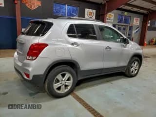 ✅ 2019 Chevrolet Trax LT • VIN: 3GNCJPSB0KL230605 • Лот: 95485765. Опубликован ранее на Copart с пробегом 96 019 миль. Бесплатный доступ к архиву аукционных продаж из США и подробный отчёт об истории автомобиля на DreamBid. Изображение 3.