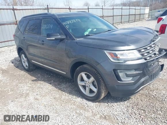 ✅ 2017 Ford Explorer XLT • VIN: 1FM5K8D86HGA94091 • Lot: 41842819. Wystawiony na IAAI z przebiegiem 60 203 mil. Bezpłatny archiwum sprzedaży aukcyjnych z USA i szczegółowy raport historii pojazdu na DreamBid. Zdjęcie 1.