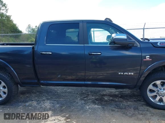 ✅ 2021 Ram 2500 Laramie • VIN: 3C6UR5FL2MG579541 • Lot: 43391861. Wystawiony na IAAI z przebiegiem 101 763 mil. Bezpłatny archiwum sprzedaży aukcyjnych z USA i szczegółowy raport historii pojazdu na DreamBid. Zdjęcie 13.