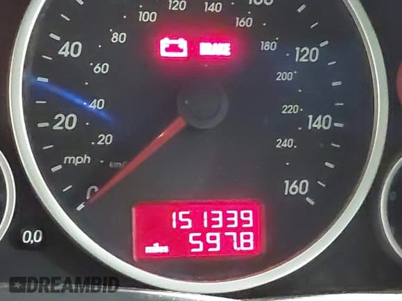 ✅ 2006 Volkswagen Touareg 3.2L V6 • VIN: WVGZG77L36D026231 • Lot: 43745652. Wystawiony na IAAI z przebiegiem 151 339 mil. Bezpłatny archiwum sprzedaży aukcyjnych z USA i szczegółowy raport historii pojazdu na DreamBid. Zdjęcie 7.