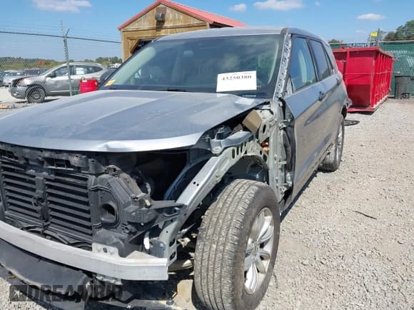 ✅ 2020 Ford Explorer • VIN: 1FMSK8BHXLGC98066 • Lot: 43250380. Wystawiony na IAAI z przebiegiem 94 856 mil. Bezpłatny archiwum sprzedaży aukcyjnych z USA i szczegółowy raport historii pojazdu na DreamBid. Zdjęcie 6.