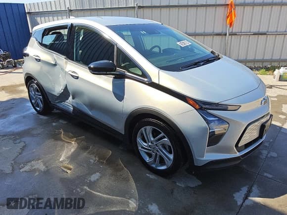 ✅ 2023 Chevrolet Bolt EV 1LT • VIN: 1G1FW6S03P4200830 • Lot: 75473894. Wystawiony na Copart z przebiegiem 15 678 mil. Bezpłatny archiwum sprzedaży aukcyjnych z USA i szczegółowy raport historii pojazdu na DreamBid. Zdjęcie 4.