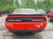 2018 Dodge Challenger R/T z VIN 2C3CDZBT4JH276955, wystawiony jako IAAI lot #42149110 z przebiegiem 80 000 mil mil oraz . Historia ofert i sprzedaży dostępna na DreamBid. Obrazek 16.