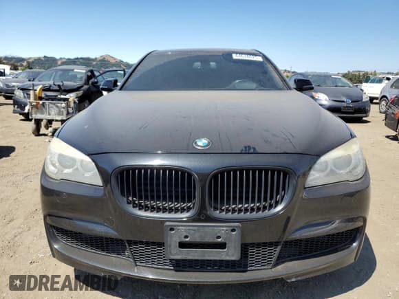 ✅ 2013 BMW 7 Series 750i • VIN: WBAYA8C59DD227527 • Lot: 64618025. Listed on Copart with 96,049 mi. Free auction sales archive from the USA and detailed vehicle history report at DreamBid. Image 5.