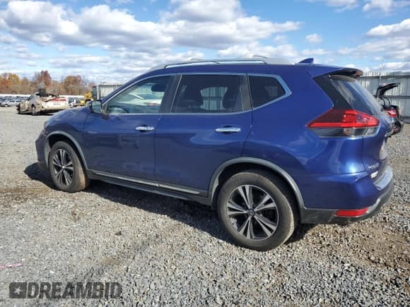 ✅ 2018 Nissan Rogue SL • VIN: JN8AT2MVXJW300872 • Lot: 91729385. Wystawiony na Copart z przebiegiem 93 278 mil. Bezpłatny archiwum sprzedaży aukcyjnych z USA i szczegółowy raport historii pojazdu na DreamBid. Zdjęcie 2.