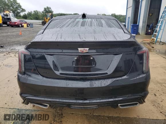 ✅ 2025 Cadillac CT5 Sport • VIN: 1G6DU5RKXS0103939 • Лот: 68658425. Опубликован ранее на Copart с пробегом 4 684 миль. Бесплатный доступ к архиву аукционных продаж из США и подробный отчёт об истории автомобиля на DreamBid. Изображение 6.