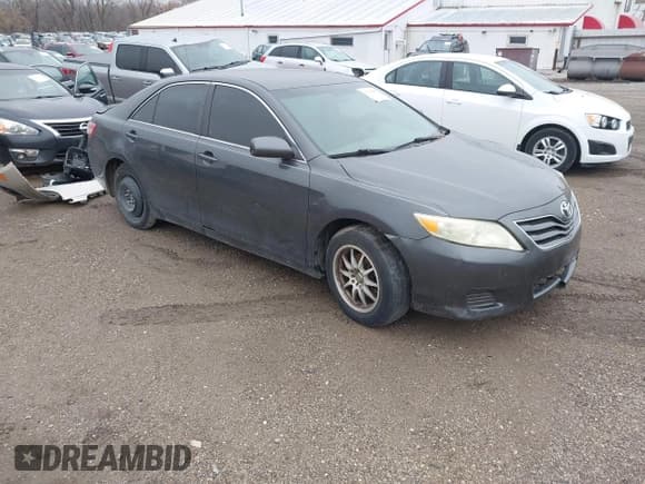 ✅ 2011 Toyota Camry LE • VIN: 4T1BF3EK5BU185964 • Lot: 43706805. Wystawiony na IAAI z przebiegiem 159 559 mil. Bezpłatny archiwum sprzedaży aukcyjnych z USA i szczegółowy raport historii pojazdu na DreamBid. Zdjęcie 1.
