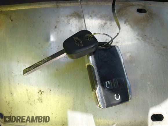 ✅ 2018 Chevrolet Silverado 1500 LTZ • VIN: 3GCUKSEC2JG186129 • Lot: 43319491. Wystawiony na IAAI z przebiegiem 140 452 mil. Bezpłatny archiwum sprzedaży aukcyjnych z USA i szczegółowy raport historii pojazdu na DreamBid. Zdjęcie 11.